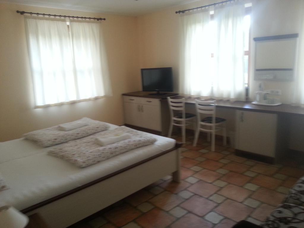 Penzion Malovany Osvetimany Room photo